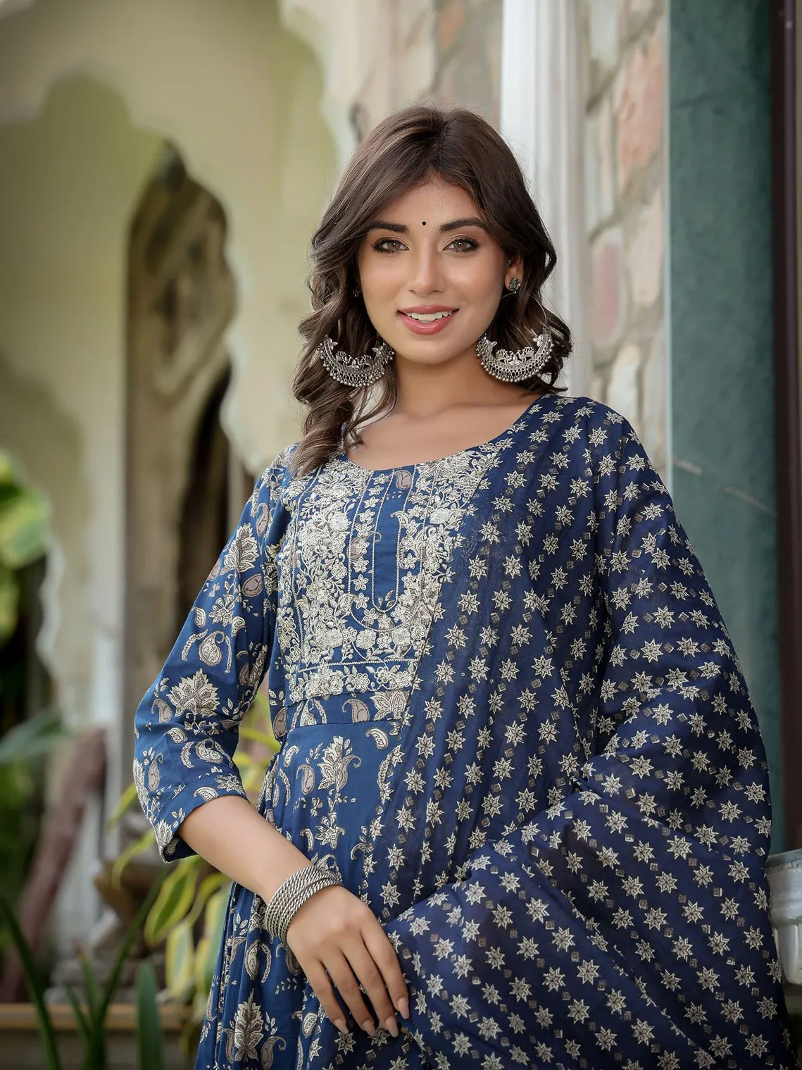 Navy Blue Floral Printed Regular Thread Work Pure Cotton Kurta With Trousers & With Dupatta