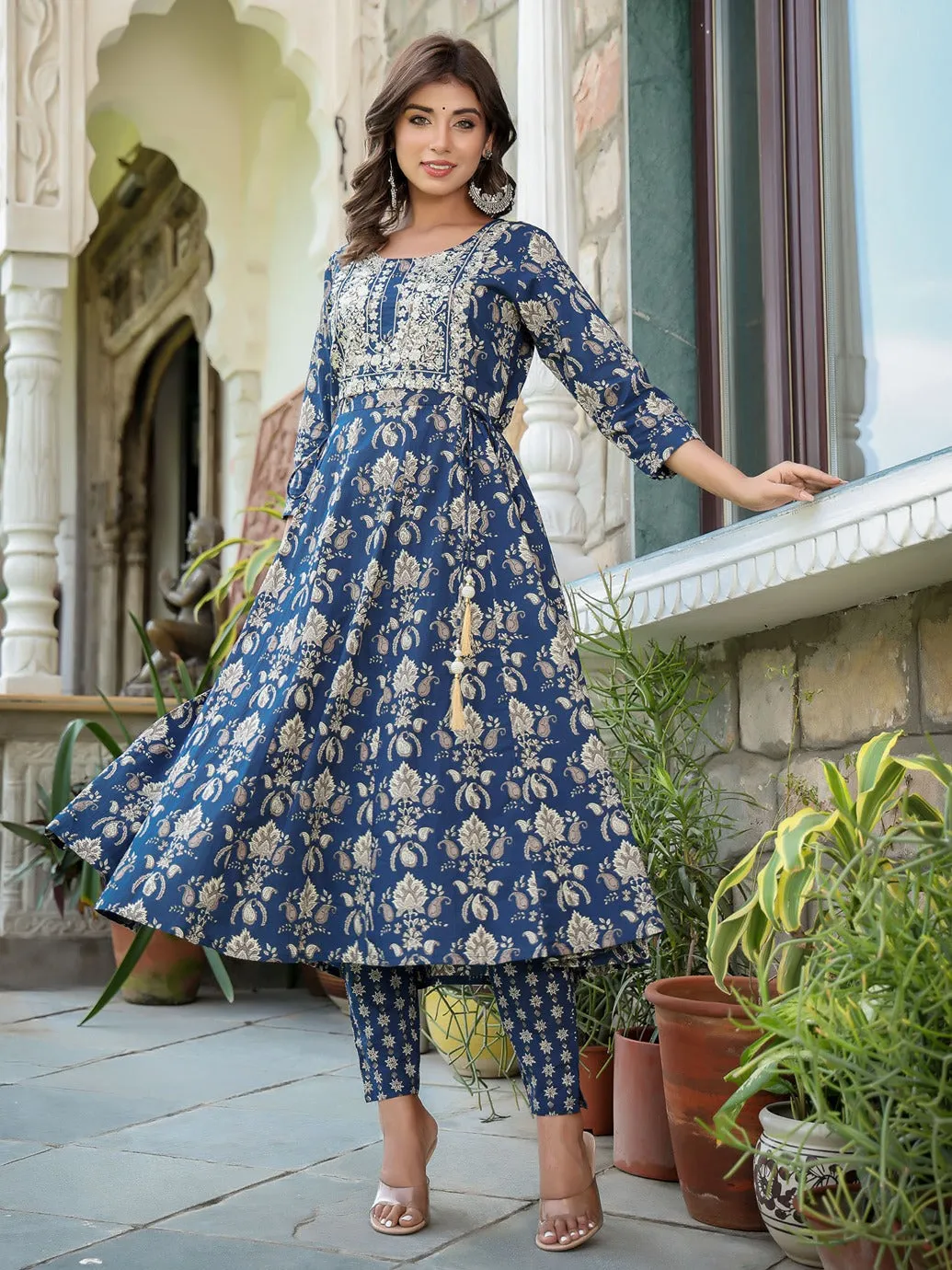 Navy Blue Floral Printed Regular Thread Work Pure Cotton Kurta With Trousers & With Dupatta