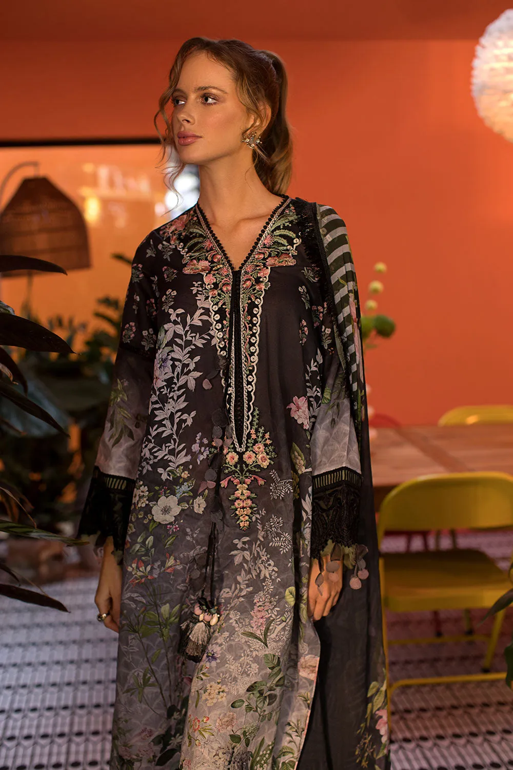 Sobia Nazir Vital Lawn Collection 2024 – Design 7B