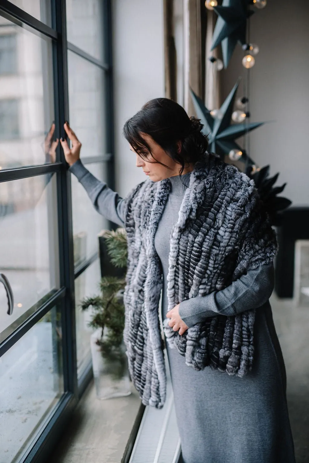 Women's Knitted Chinchilla Fur Stole